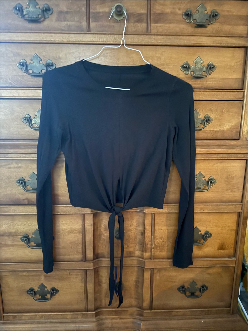 lululemon athletica Black Long-Sleeve Tie-Front Top
